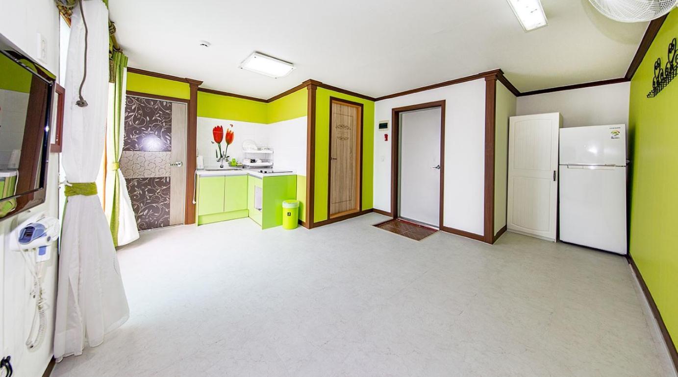 Daecheon Jeulgeoun Pension Boryeong Chambre photo