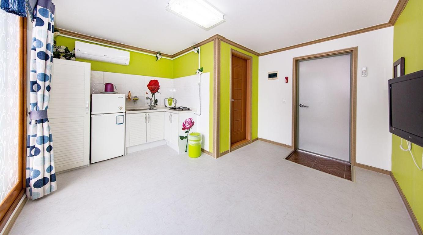 Daecheon Jeulgeoun Pension Boryeong Chambre photo